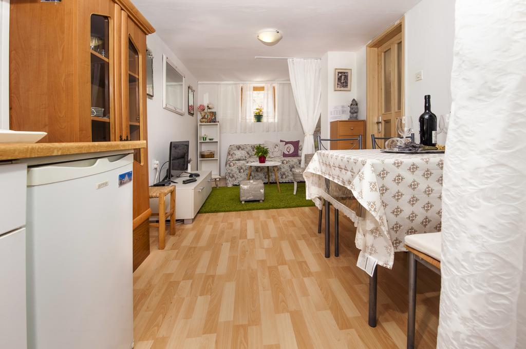 Apartment Premsai Ровинь Экстерьер фото